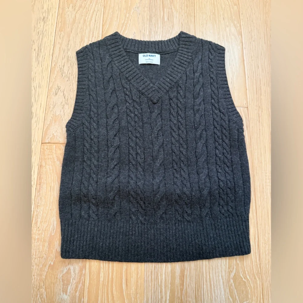 OLD NAVY Women Sweater Vest Preppy Dark Academia Cable Knit XS‎
